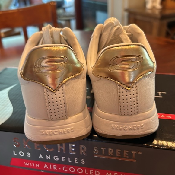 Skecher Fashion Sneakers. EUC. Size 6 / 36. From UK - Picture 2 of 5